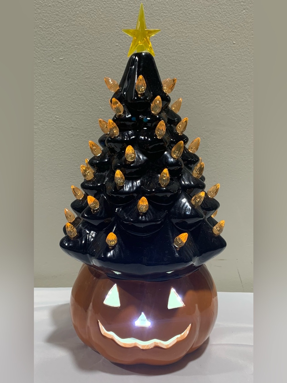 Ceramic 15” Jack-o'-Lantern Pumpkin Star Topped Black LED lighted Halloween tree